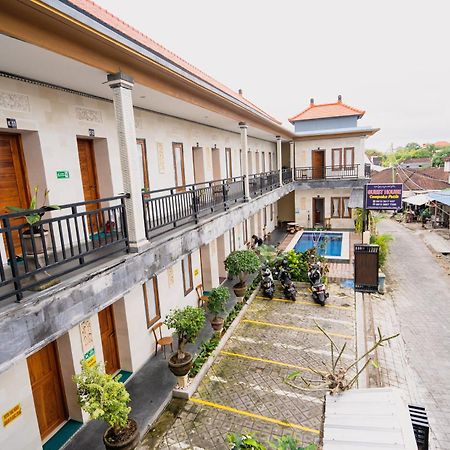 Guesthouse Cempaka Putih Seminyak Exteriér fotografie
